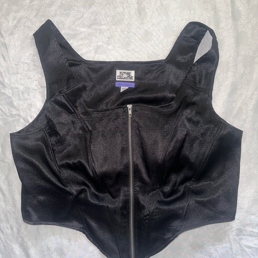 Black Sleeveless Bustier Crop Top